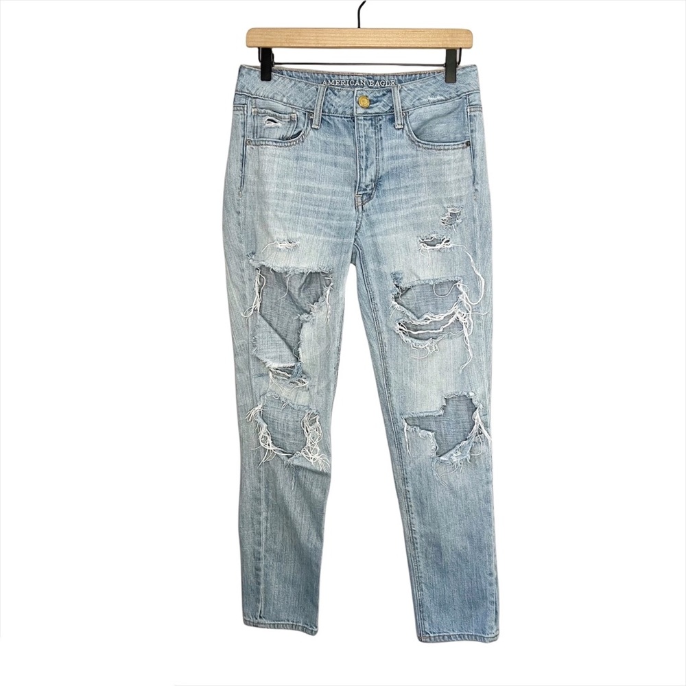 AEO Destroyed Tomgirl Jeans in Light Wash Blue 2